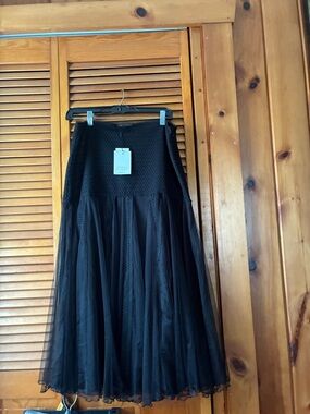 Zara Black Midi Tulle Skirt with Textured Waistband length 34”waist 18”